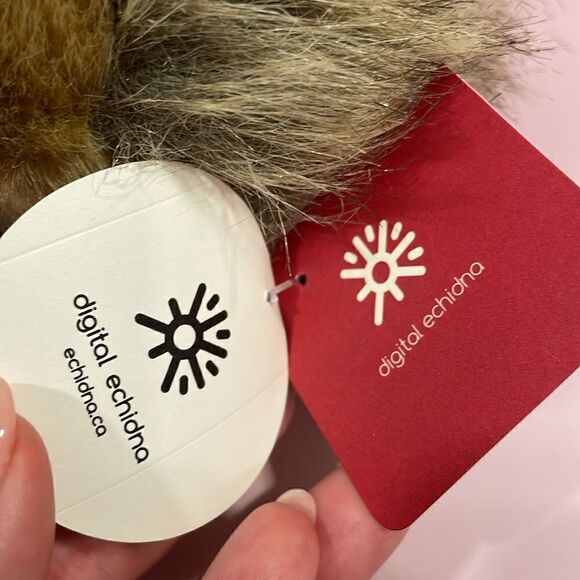 Kiwi Stuff Animal Digital Echidna Plush Toy NWT 8” long Excellent Condition - Picture 7 of 8